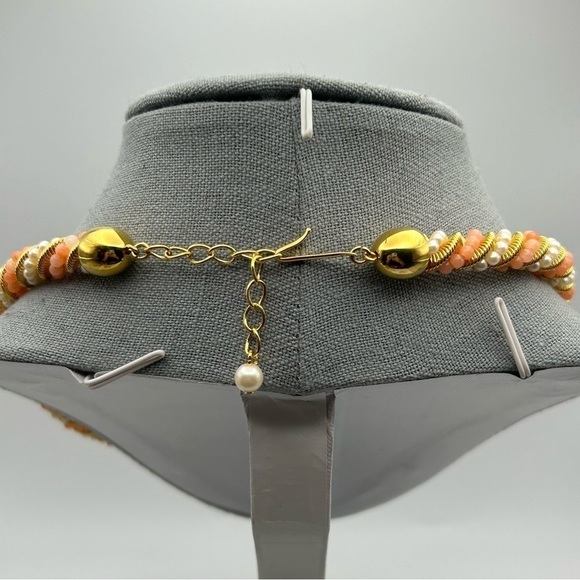Vintage Gold Tone Faux Pearls and Light Coral Pink Beaded Spiral Short Necklace - Picture 4 of 5